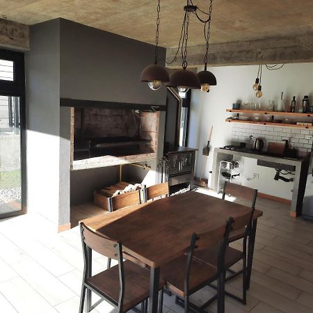 Casa De Invitados Con Parrilla Y Horno A Lena Ushuaia Exterior photo